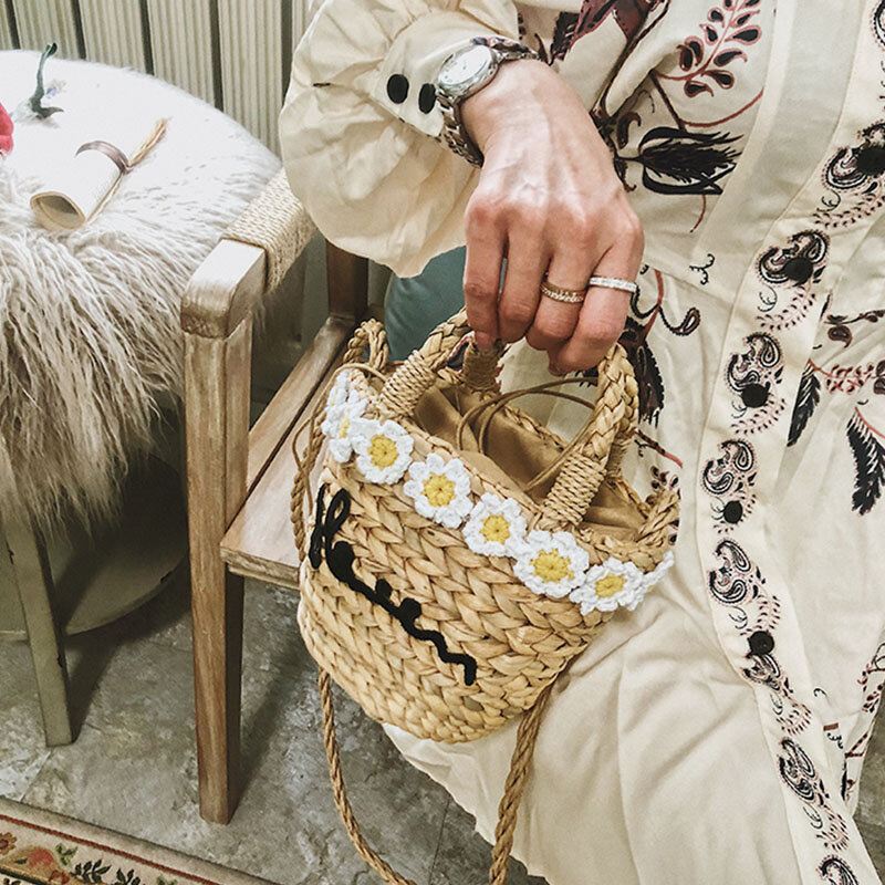 Naiset Matkustavat Daisy Beach Weave Straw Crossbody Laukku Ämpärilaukku
