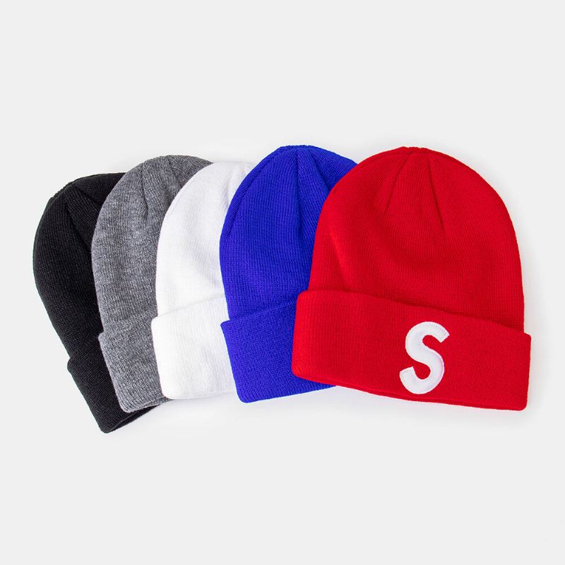 Unisex Pehmo S-kirjaimella Brodeerattu Hip-hop Lämmin Reunaton Pipo Landlord Cap Neulottu Hattu