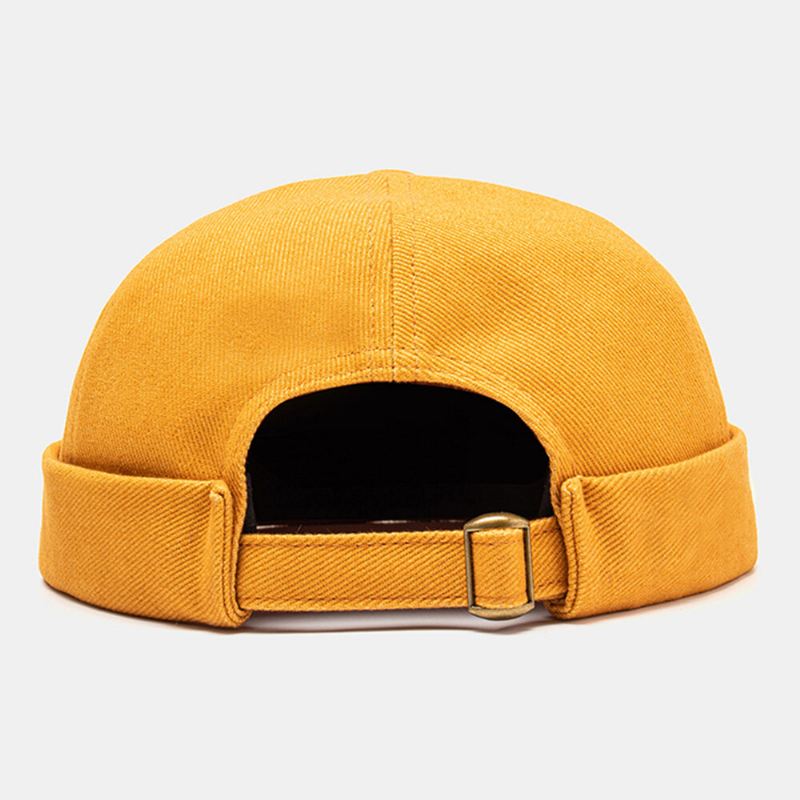 Unisex Polyesteri Puuvilla Yksivärinen Niitti Pu Label Täysin Sopiva Brimless Beanie Landlord Cap Skull Cap