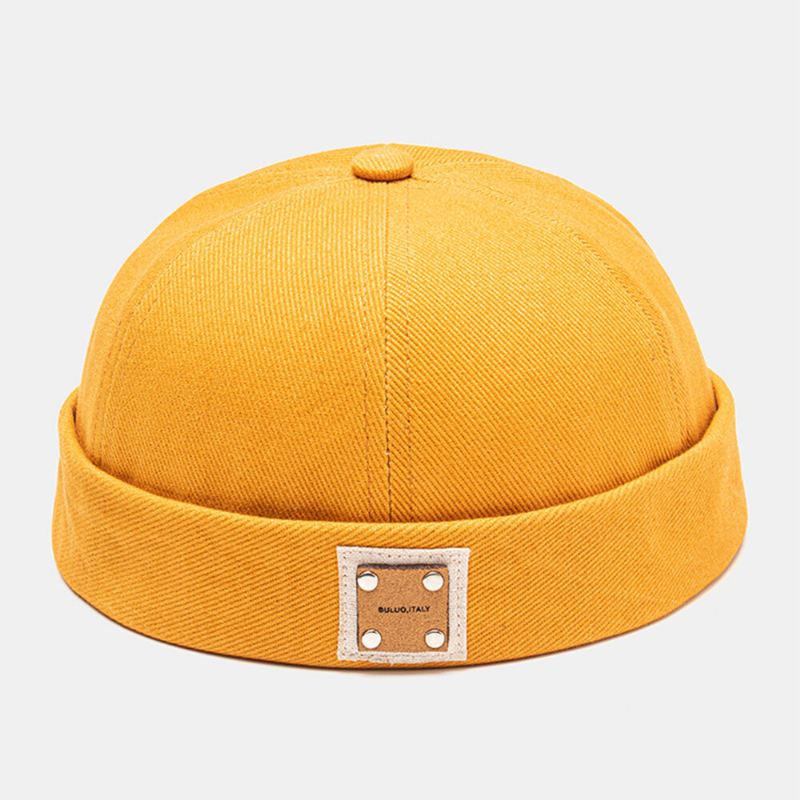 Unisex Polyesteri Puuvilla Yksivärinen Niitti Pu Label Täysin Sopiva Brimless Beanie Landlord Cap Skull Cap
